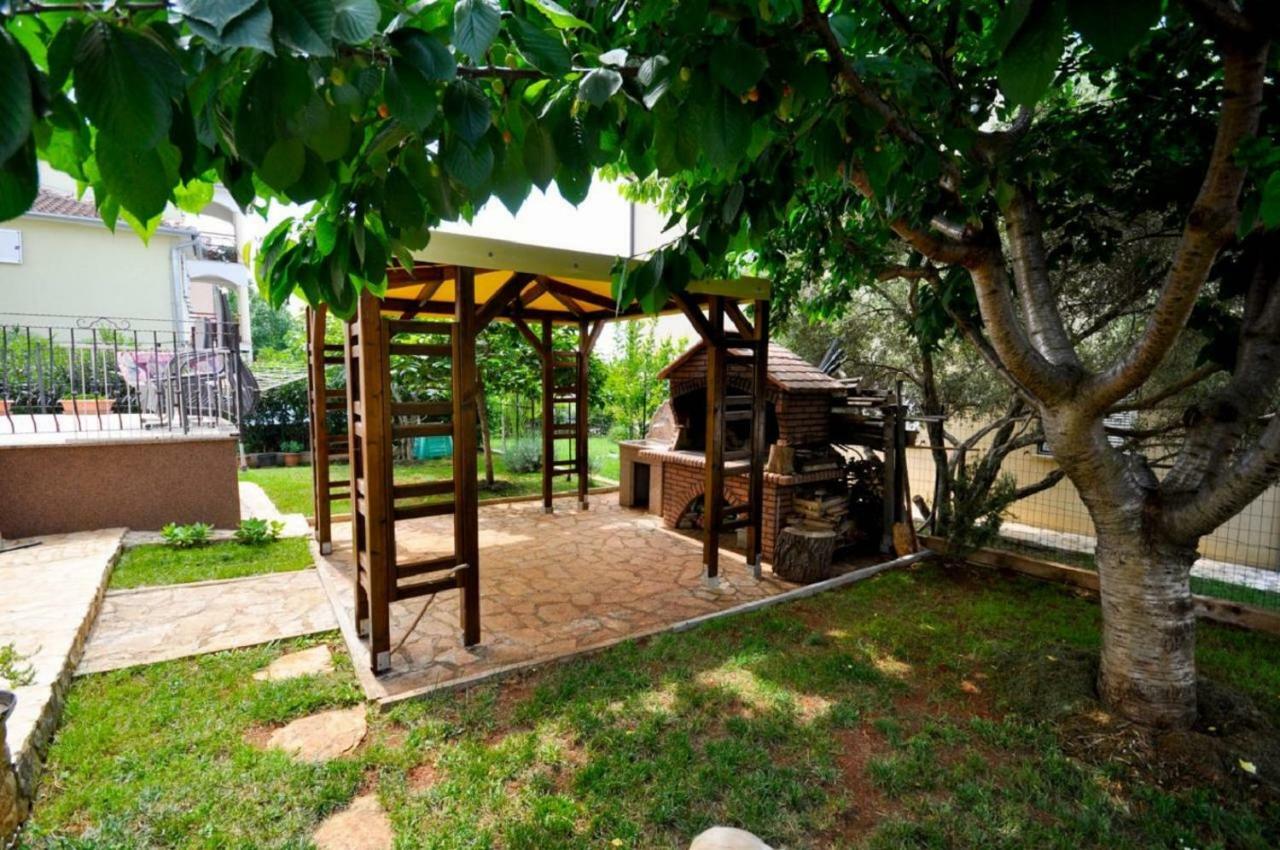 Ana M Apartments Novigrad Istria Exterior foto