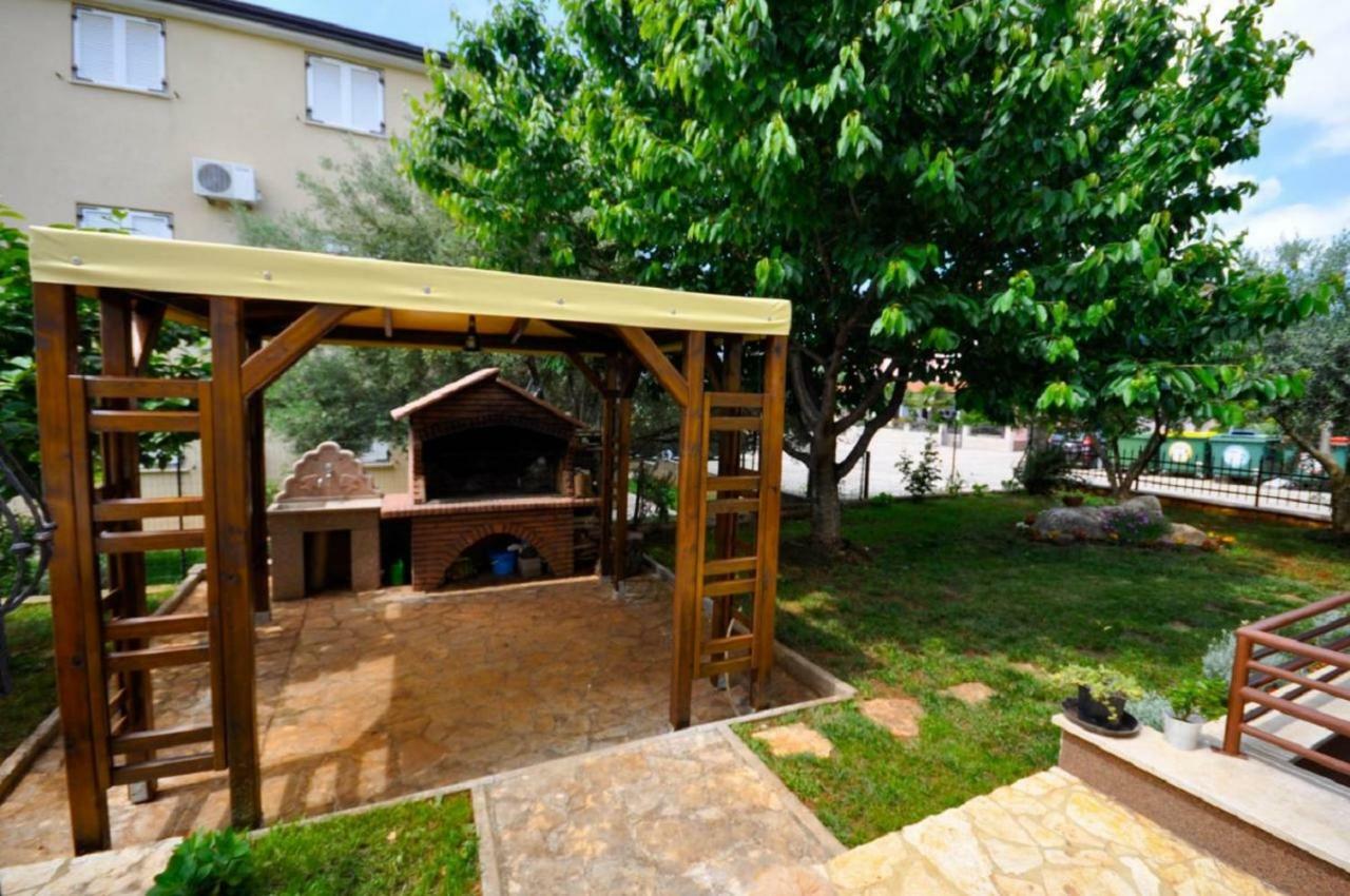 Ana M Apartments Novigrad Istria Exterior foto